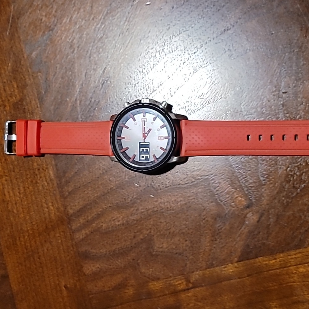 Red & black chunky Silicone band watch.